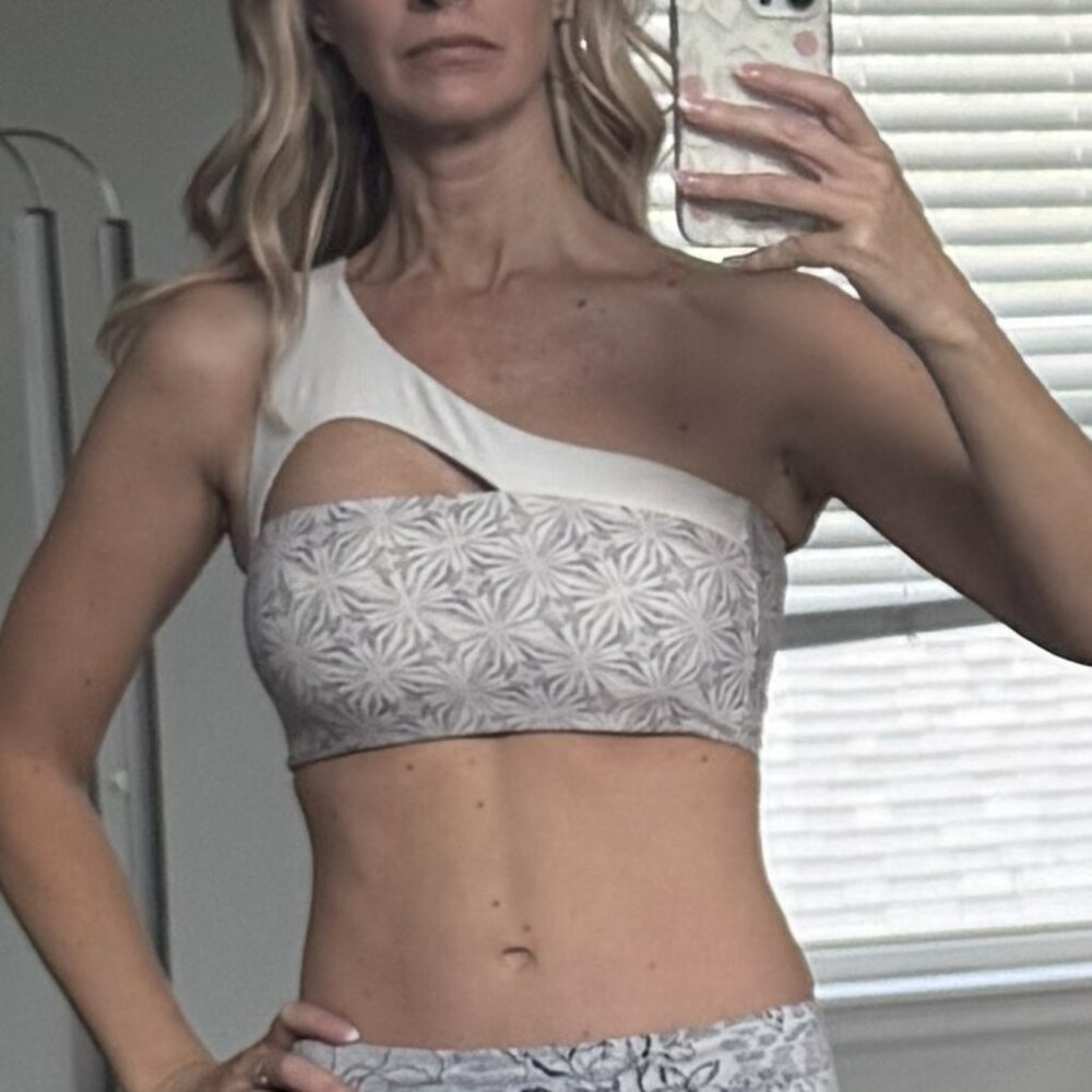 Wolven Harmony One Shoulder Reversible Top — 4 Ways to Wear, Sustainable Fabric